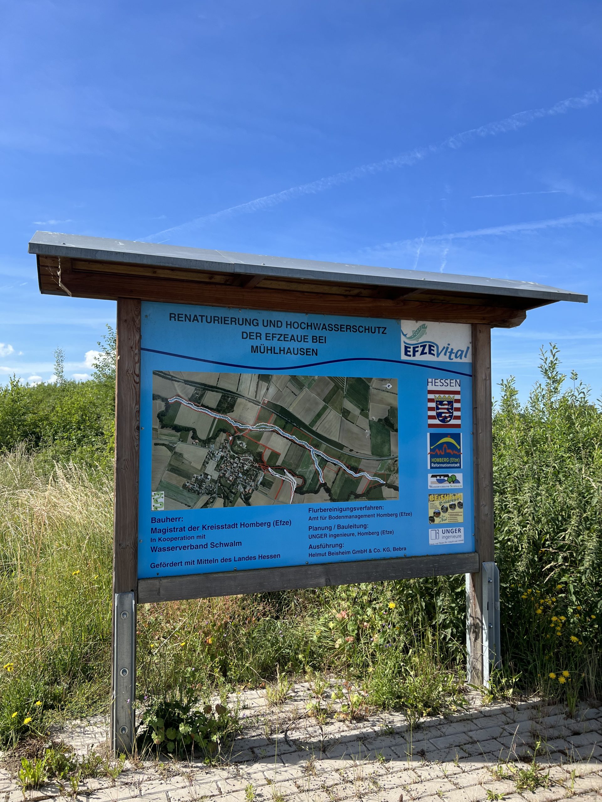 Informationstafel zum Renaturierungsgebiet in Homberg/ Efze